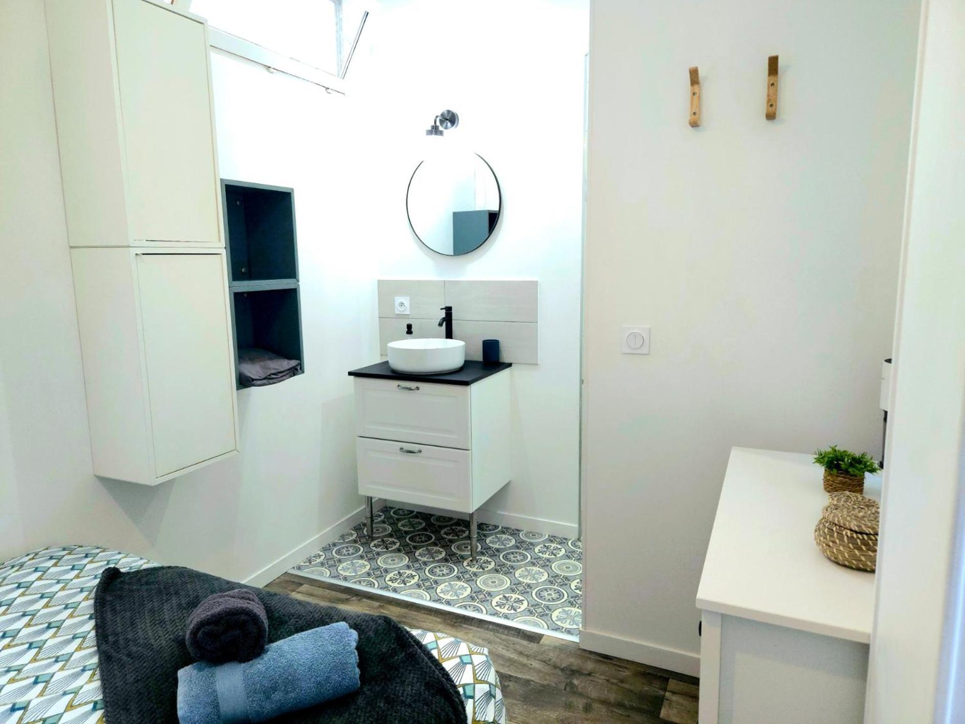 Logement Proche Hypercentre Caen Esterno foto
